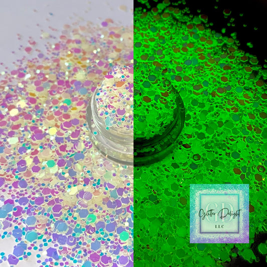 Glow Wonder - Glow In The Dark Chunky Mix